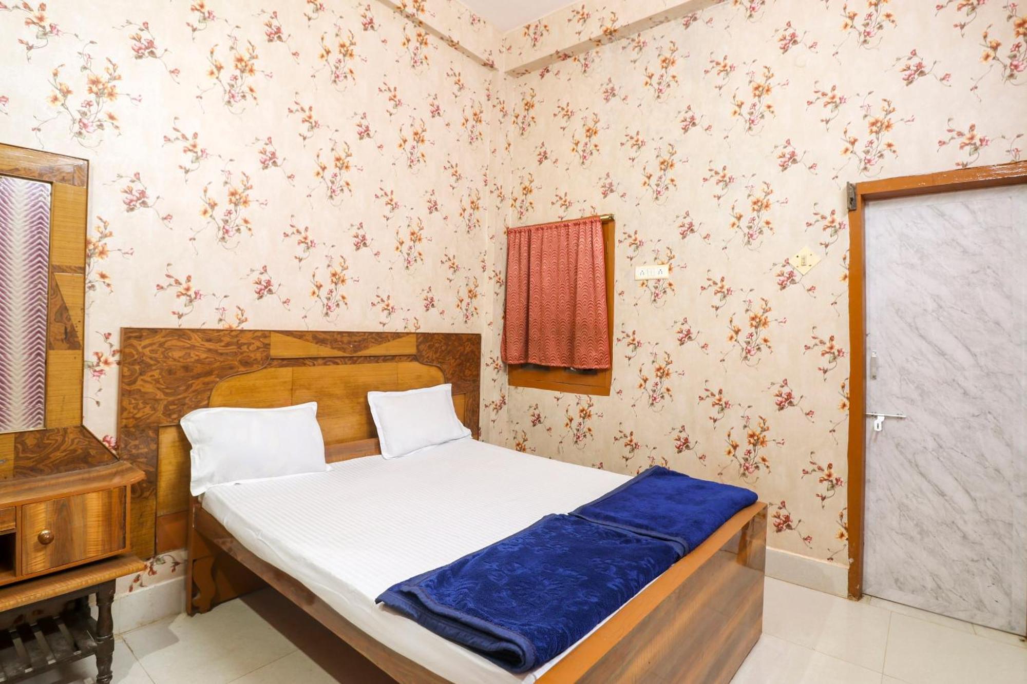 Spot On Hotel Poonam Jagdalpur Extérieur photo